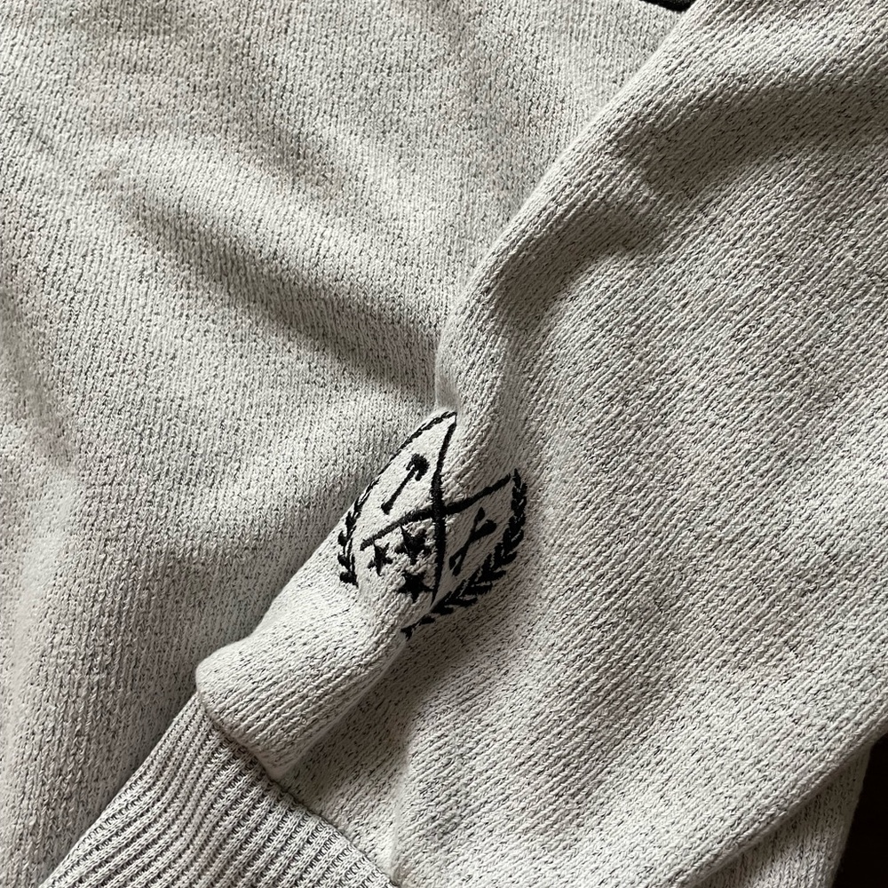 Source Unknown Light Gray Dallas Sweatshirt - Picture 4 of 6